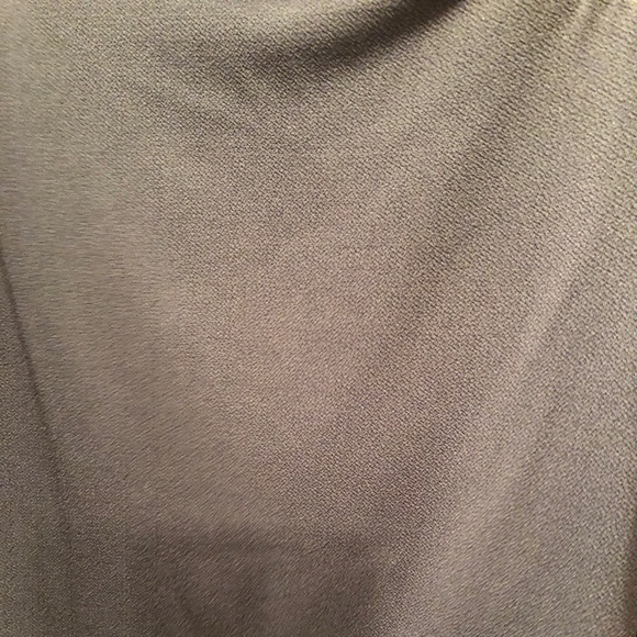 NWOT - Grey asymmetrical knit top size Lar… - Picture 2 of 6